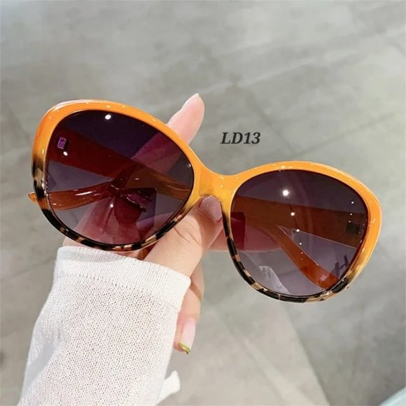 Accessories - women's chic design